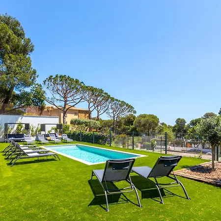 Apartment Nerea Palafrugell - By Emerald Stay * Palafrugell